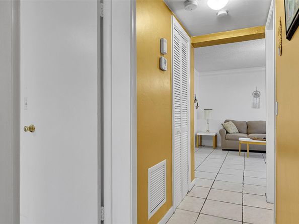 330 S Cypress Rd 610, Pompano Beach FL 33060