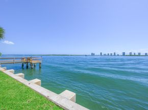 101 Doolen Court 307, North Palm Beach FL 33408