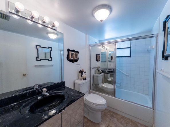 8030 Hampton Boulevard 106, North Lauderdale FL 33068