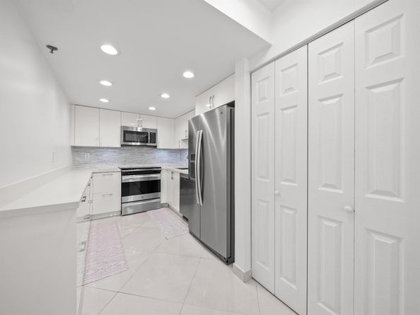 3301 S Ocean Boulevard 105, Highland Beach FL 33487