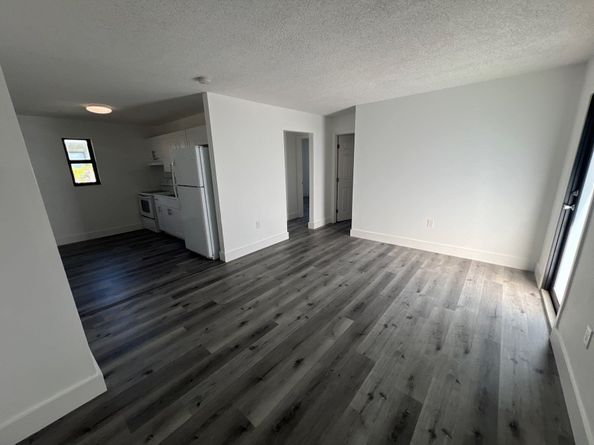 2590 NW 14th St, Fort Lauderdale FL 33311