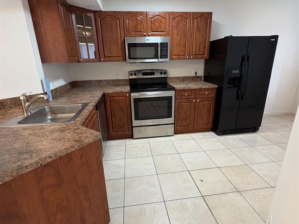 9033 Wiles Rd 202, Coral Springs FL 33067