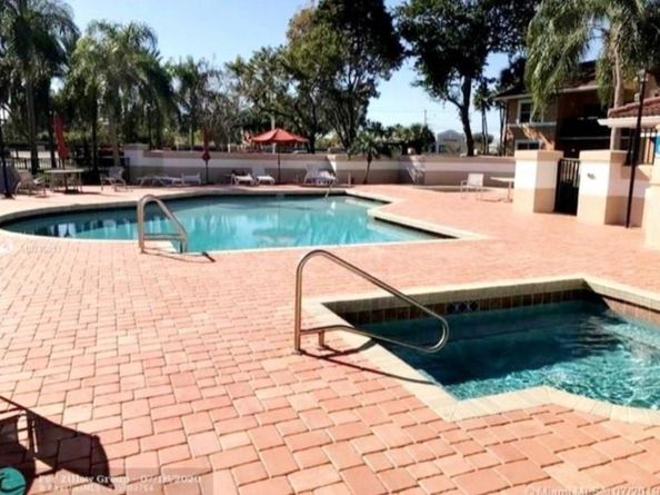 9033 Wiles Rd 202, Coral Springs FL 33067