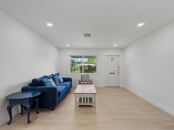 636 NW 5th Street Street, Boynton Beach FL 33435