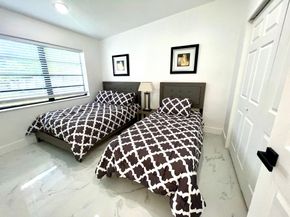 12805 NW 6th Avenue, North Miami FL 33168
