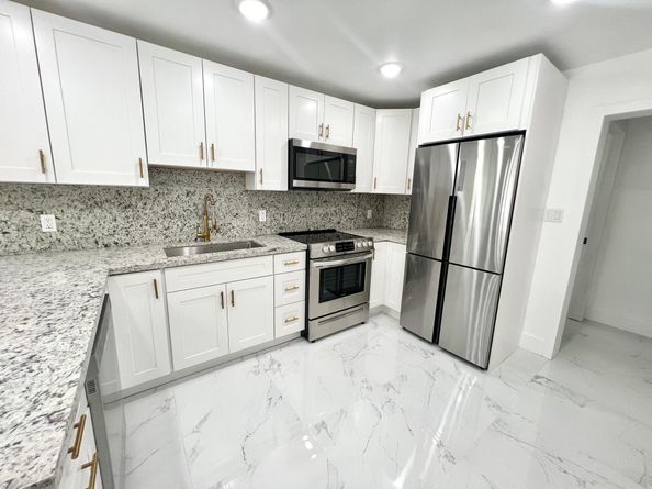 12805 NW 6th Avenue, North Miami FL 33168