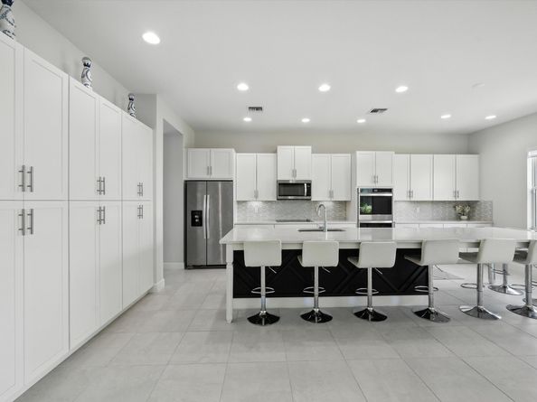 5543 Liberty Lane, Westlake FL 33470