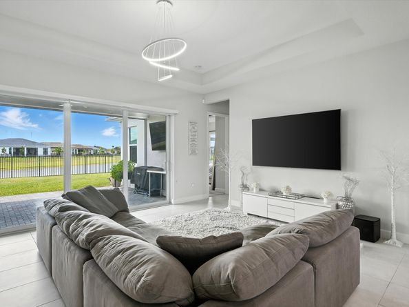 5543 Liberty Lane, Westlake FL 33470