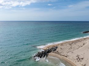 2 N Breakers Row N25, Palm Beach FL 33480