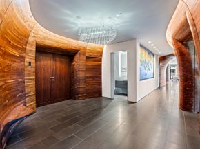 2 N Breakers Row N25, Palm Beach FL 33480