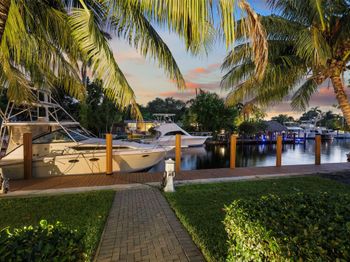 1304 Orange Isle