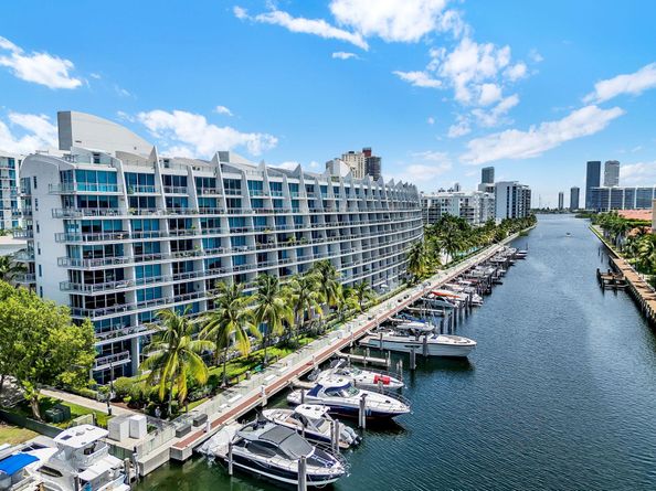 2950 NE 188th St 421, Aventura FL 33180