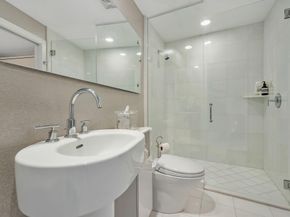 2950 NE 188th St 421, Aventura FL 33180