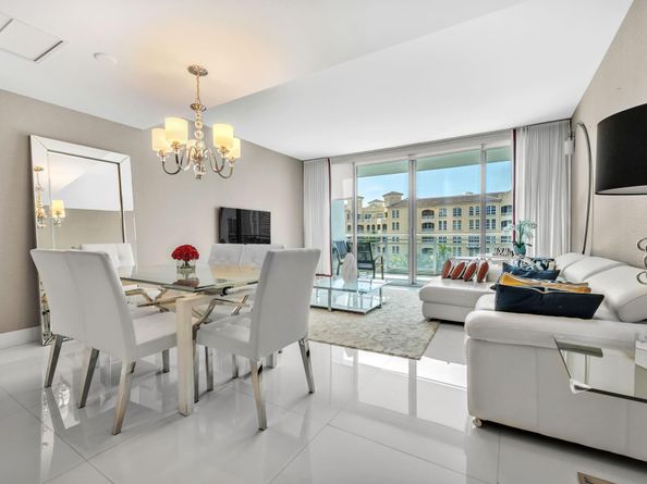 2950 NE 188th St 421, Aventura FL 33180