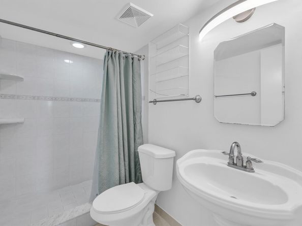 150 Lake Meryldr 247, West Palm Beach FL 33411