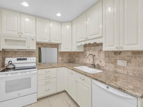 150 Lake Meryldr 247, West Palm Beach FL 33411