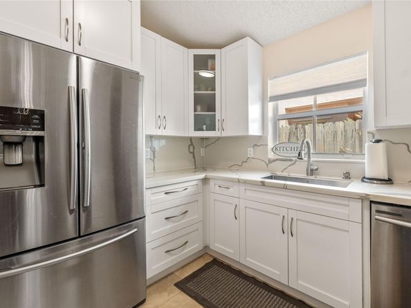 3070 Martello Dr, Margate FL 33063
