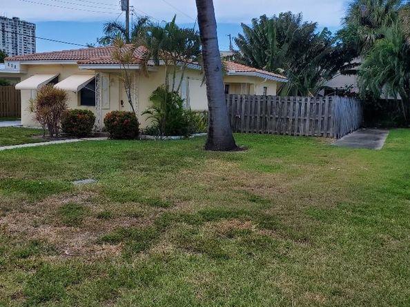 608 S Riverside Dr, Pompano Beach FL 33062