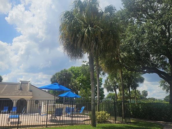 9260 SW 14 St 2408, Boca Raton FL 33428