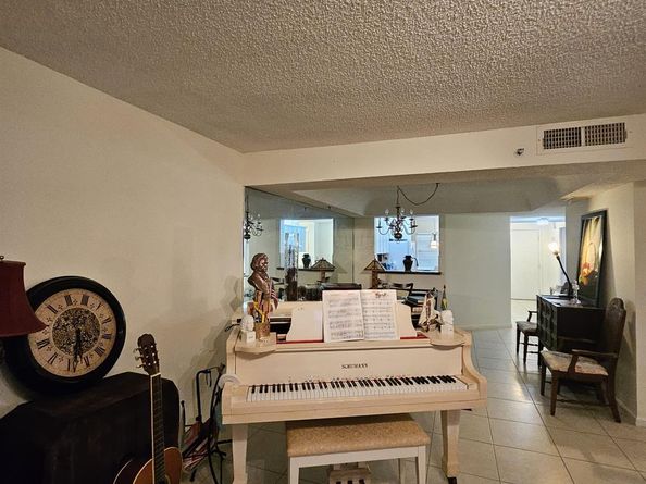 9260 SW 14 St 2408, Boca Raton FL 33428