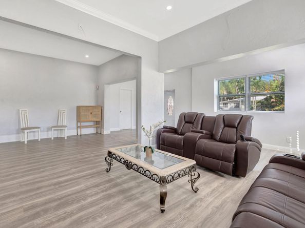 901 W Las Olas Blvd, Fort Lauderdale FL 33312