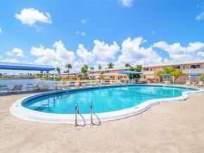 1015 SW 11th Ave 14K, Hallandale Beach FL 33009