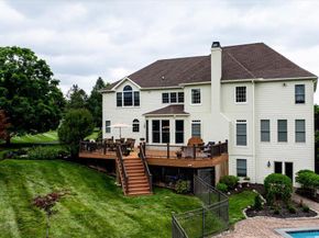 104 Whisper Wood Court, Newtown PA 18940