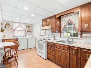 204 Flintlock Road, Drexel Hill PA 19026
