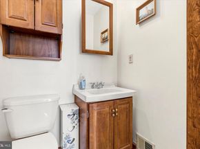 204 Flintlock Road, Drexel Hill PA 19026