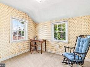 204 Flintlock Road, Drexel Hill PA 19026