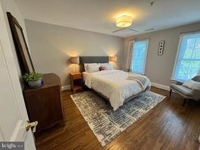2304 Sawtooth Oak Court, Vienna VA 22182