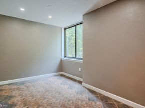 4390 Lorcom Lane 102, Arlington VA 22207