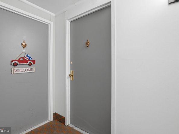 5250 Valley Forge Drive 704, Alexandria VA 22304