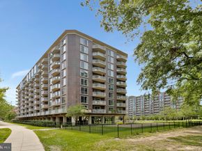 560 N Street SW 708N, Washington DC 20024