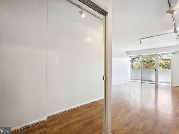 700 7TH Street SW 211, Washington DC 20024