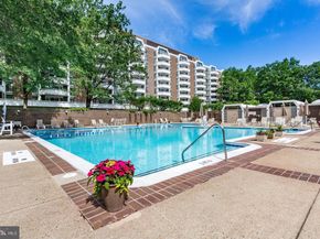 700 7TH Street SW 211, Washington DC 20024