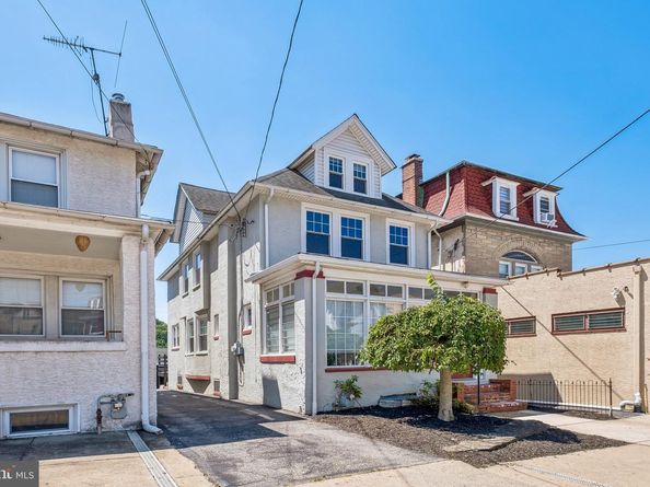 105 Spring Mill Avenue, Conshohocken PA 19428