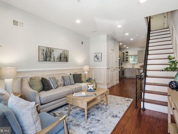 2340 Greenwich Street, Philadelphia PA 19146