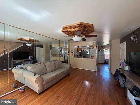 810 N Park Avenue, Philadelphia PA 19123