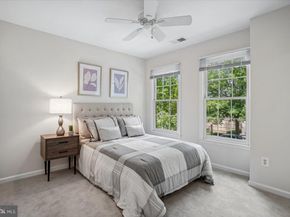2422 14TH Street N, Arlington VA 22201
