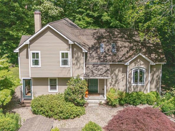 975 Taylorsville Road, Washington Crossing PA 18977