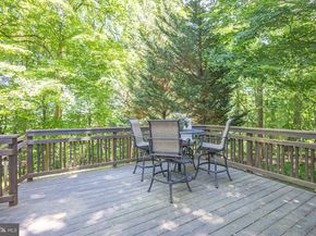 975 Taylorsville Road, Washington Crossing PA 18977