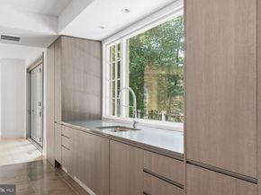 4009 Highwood Court NW, Washington DC 20007