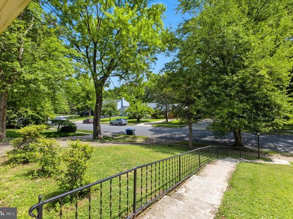 1558 Mary Ellen Court, Mclean VA 22101