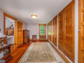 387 Tomlinson Road, Huntingdon Valley PA 19006