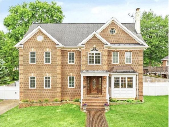 3332 Freedom Place, Falls Church VA 22041