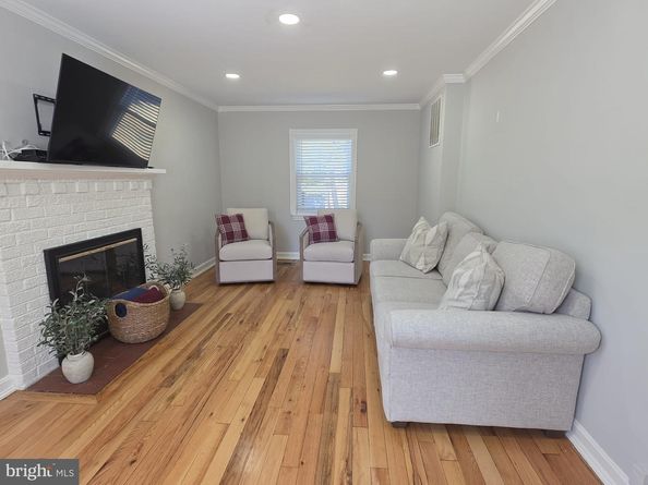 5427 Dawes Avenue, Alexandria VA 22311