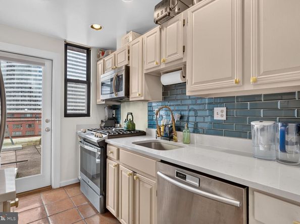 1111 Arlington Boulevard 1007, Arlington VA 22209