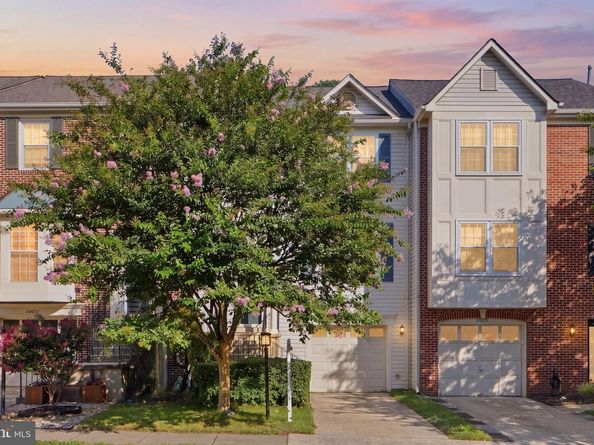 20827 Butterwood Falls Terrace, Sterling VA 20165