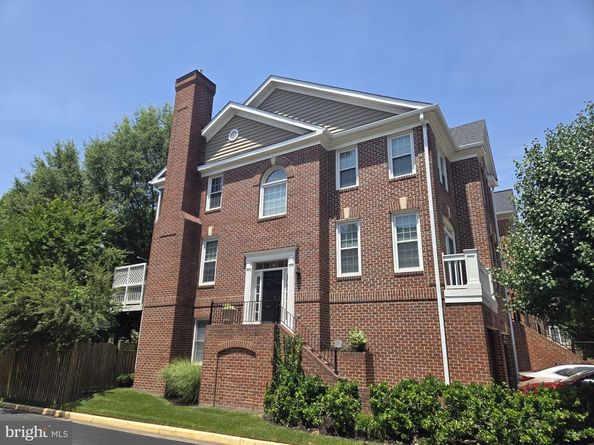 8127 Boss Street, Vienna VA 22182